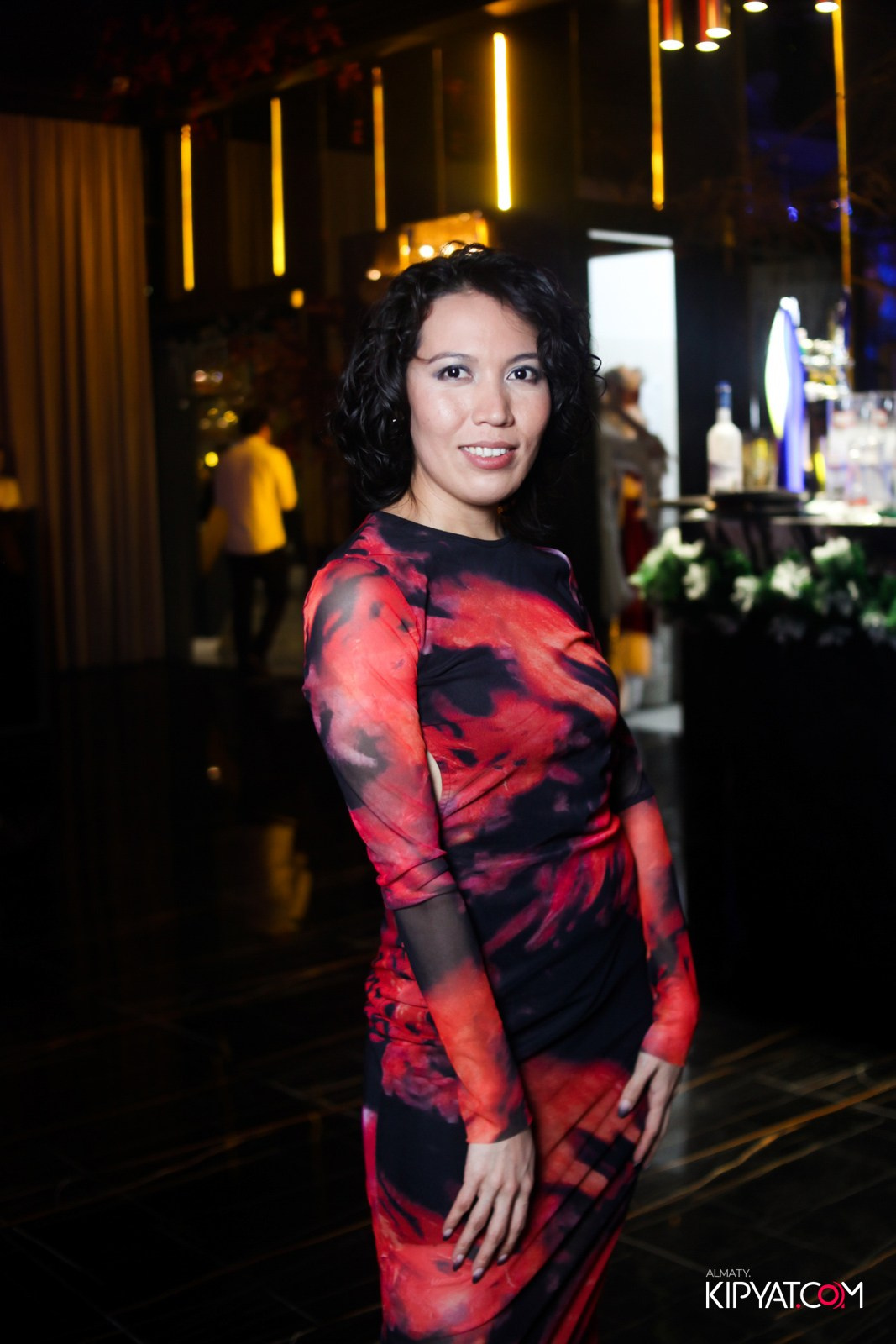 БАР ПАНАЕХАЛИ НА ДОСТЫК. КИПЯТКОМ АЛМАТЫ!