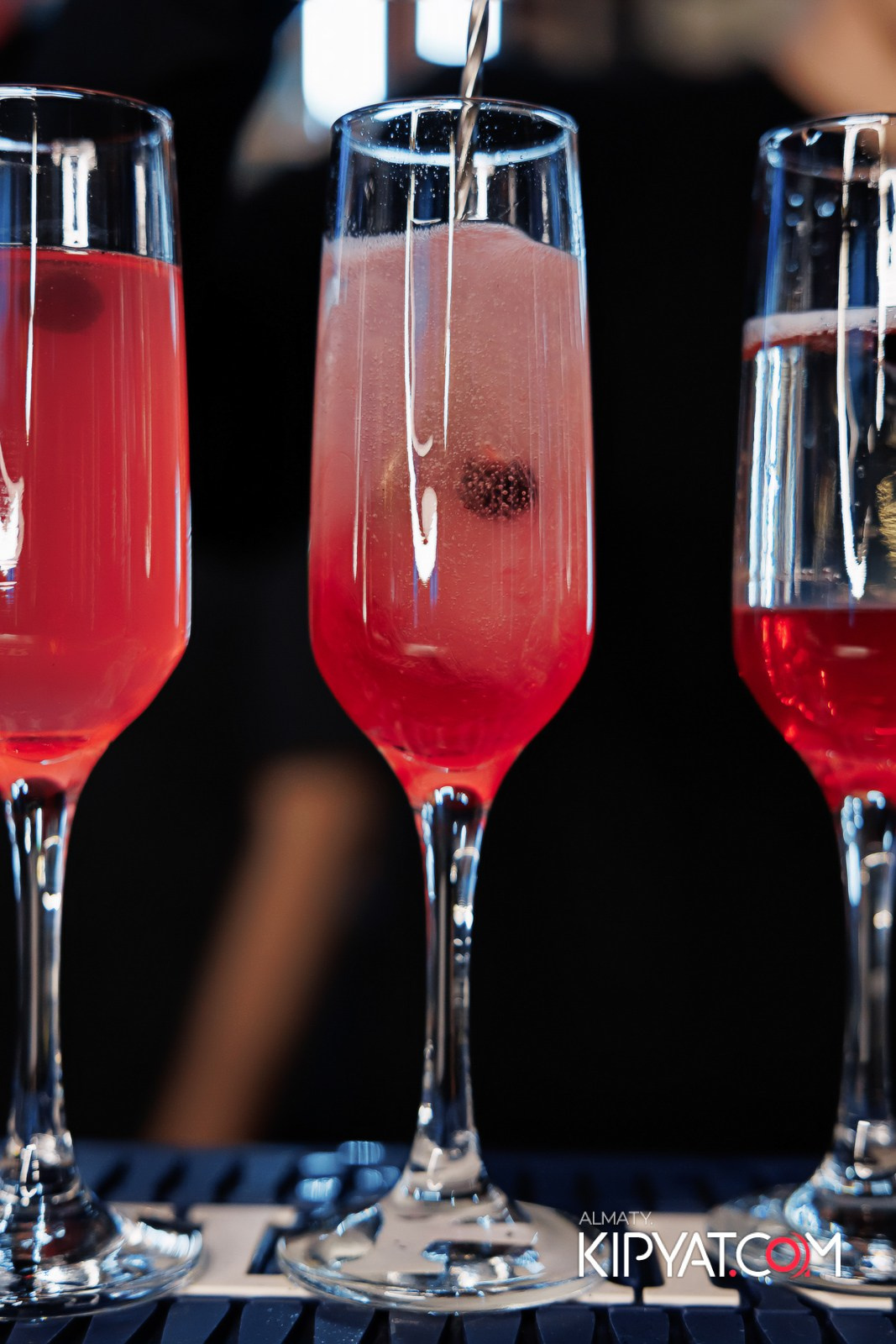 ЗАЯ, НА БИС. КИПЯТКОМ АЛМАТЫ!