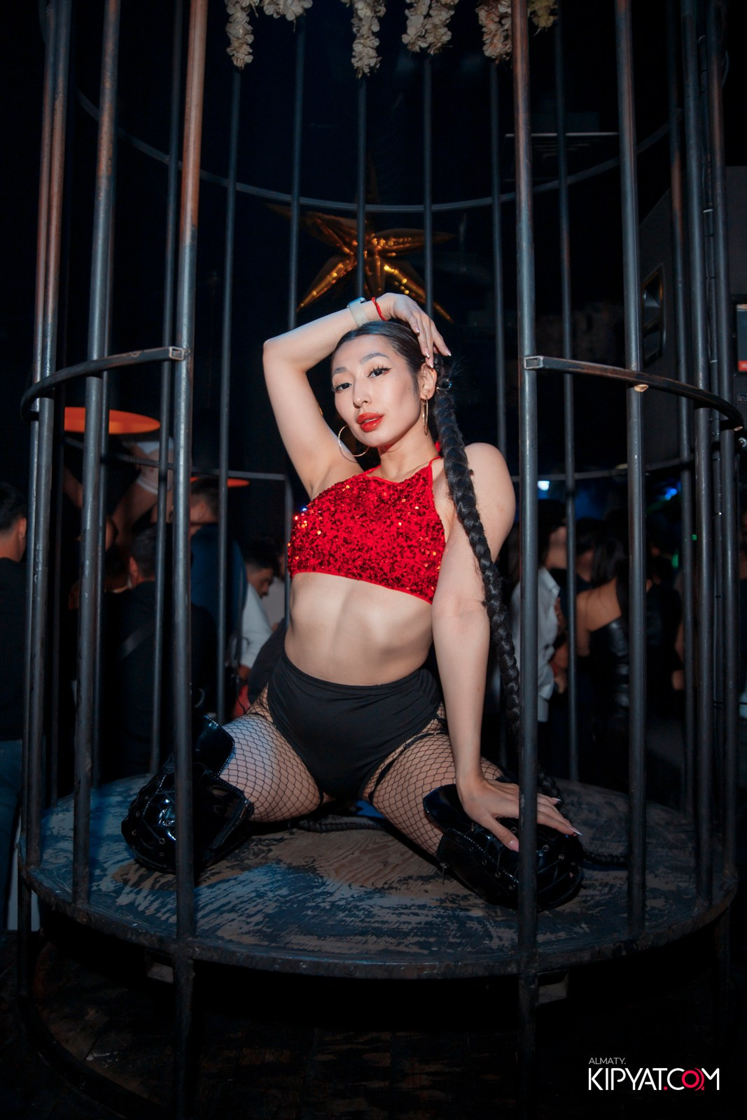 UYAT EMES BAR. КИПЯТКОМ АЛМАТЫ!