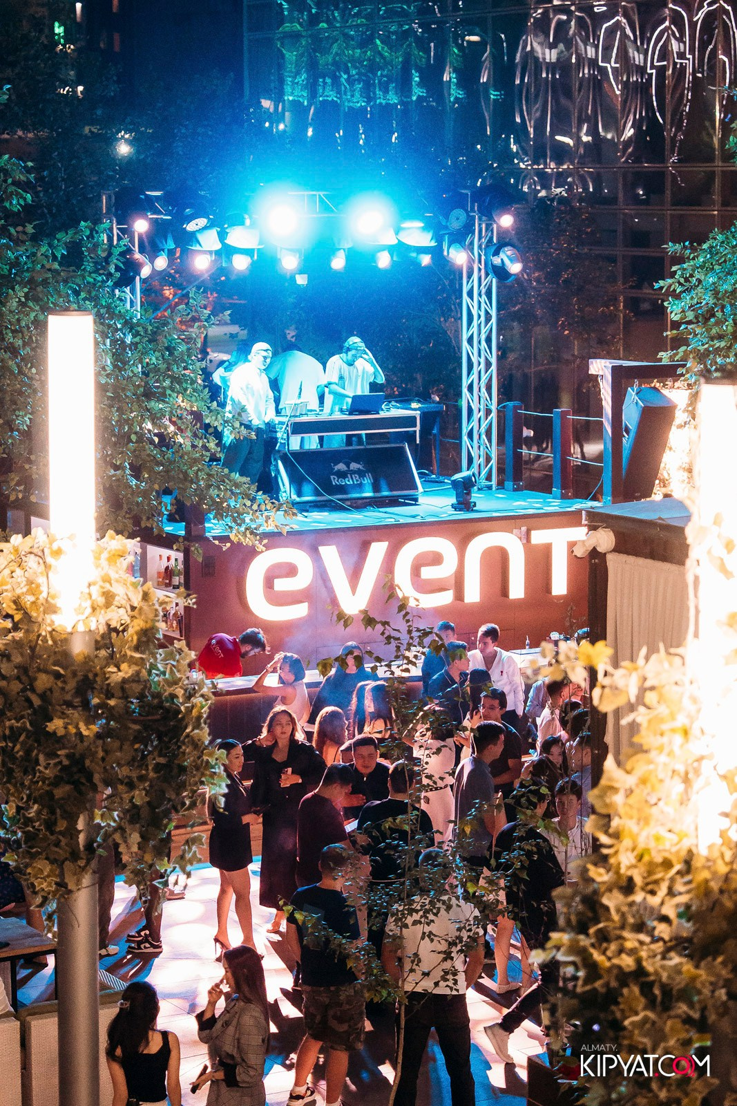 EVENT BAR. КИПЯТКОМ АЛМАТЫ!