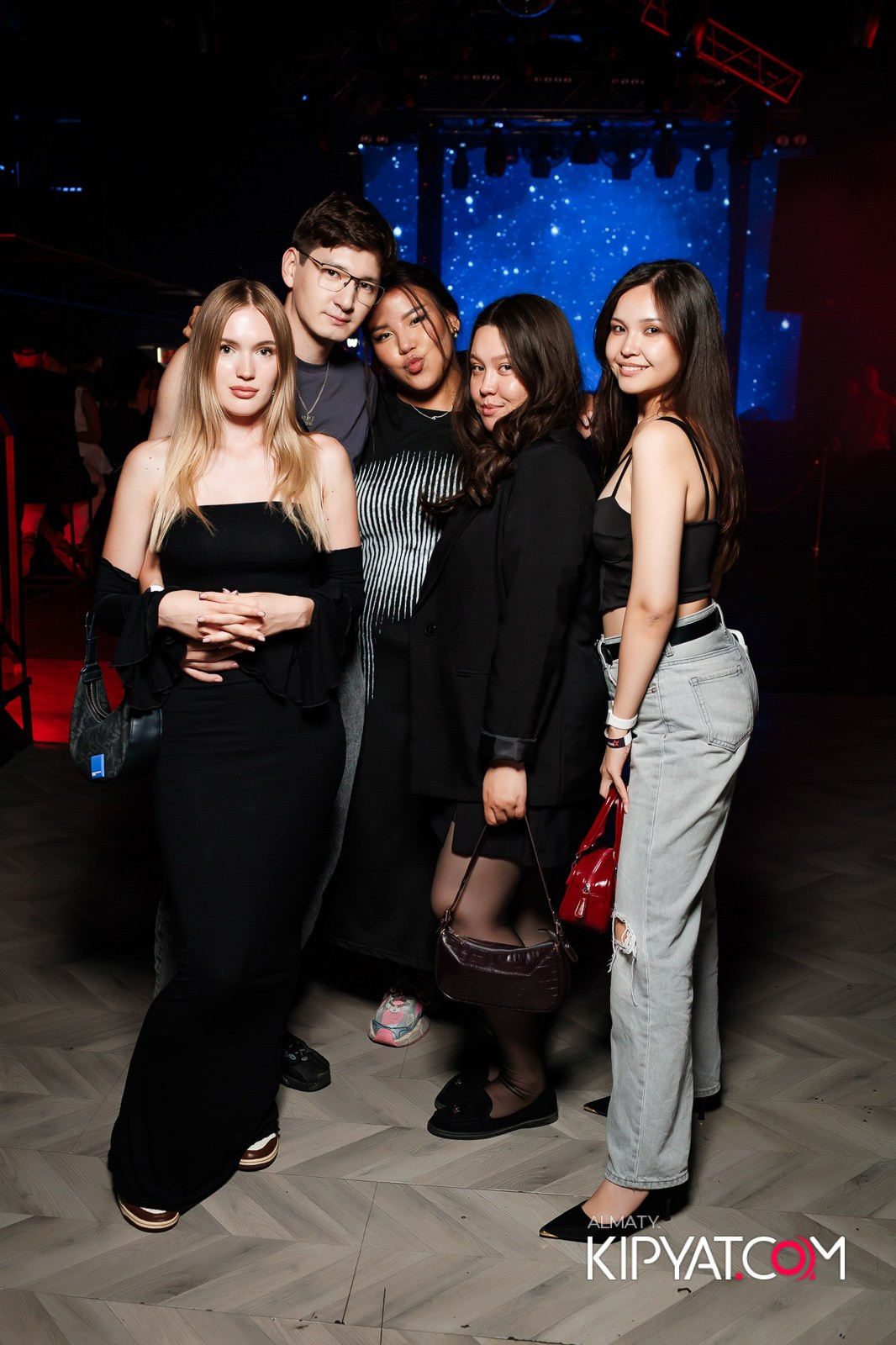 НОЧНОЙ КЛУБ ICON. КИПЯТКОМ АЛМАТЫ!