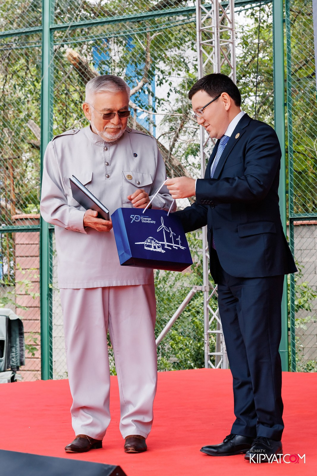 50 ЛЕТ — АЛМАТИНСКИЙ УНИВЕРСИТЕТ ЭНЕРГЕТИКИ И СВЯЗИ. КИПЯТКОМ АЛМАТЫ!