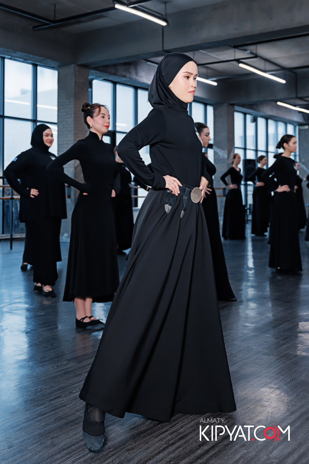 BLOCKBUSTER ТАНЦЕВАЛЬНАЯ АКАДЕМИЯ. КИПЯТКОМ АЛМАТЫ!