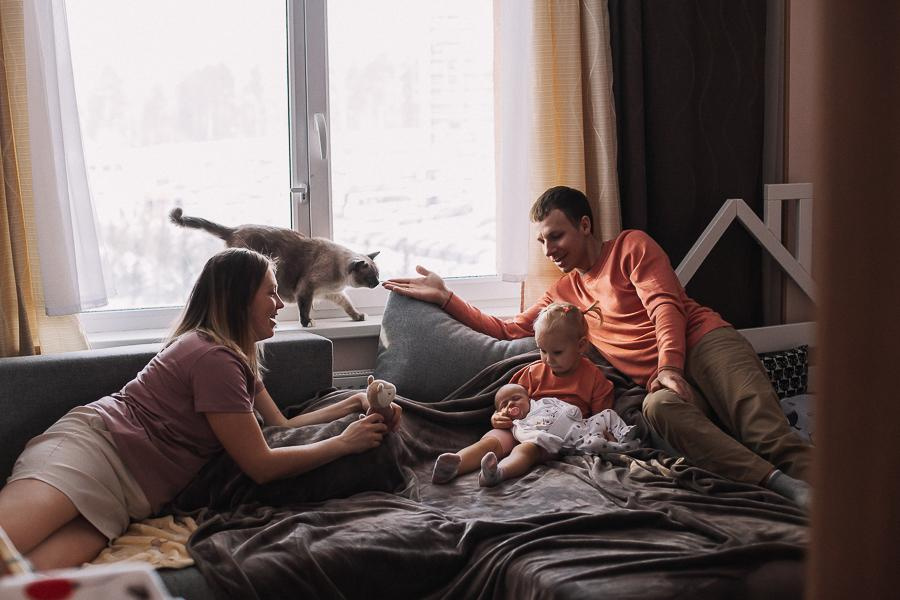 Какую одежду подобрать для домашней фотосессии. Семейный фотограф Трусова Евгения в Екатеринбурге