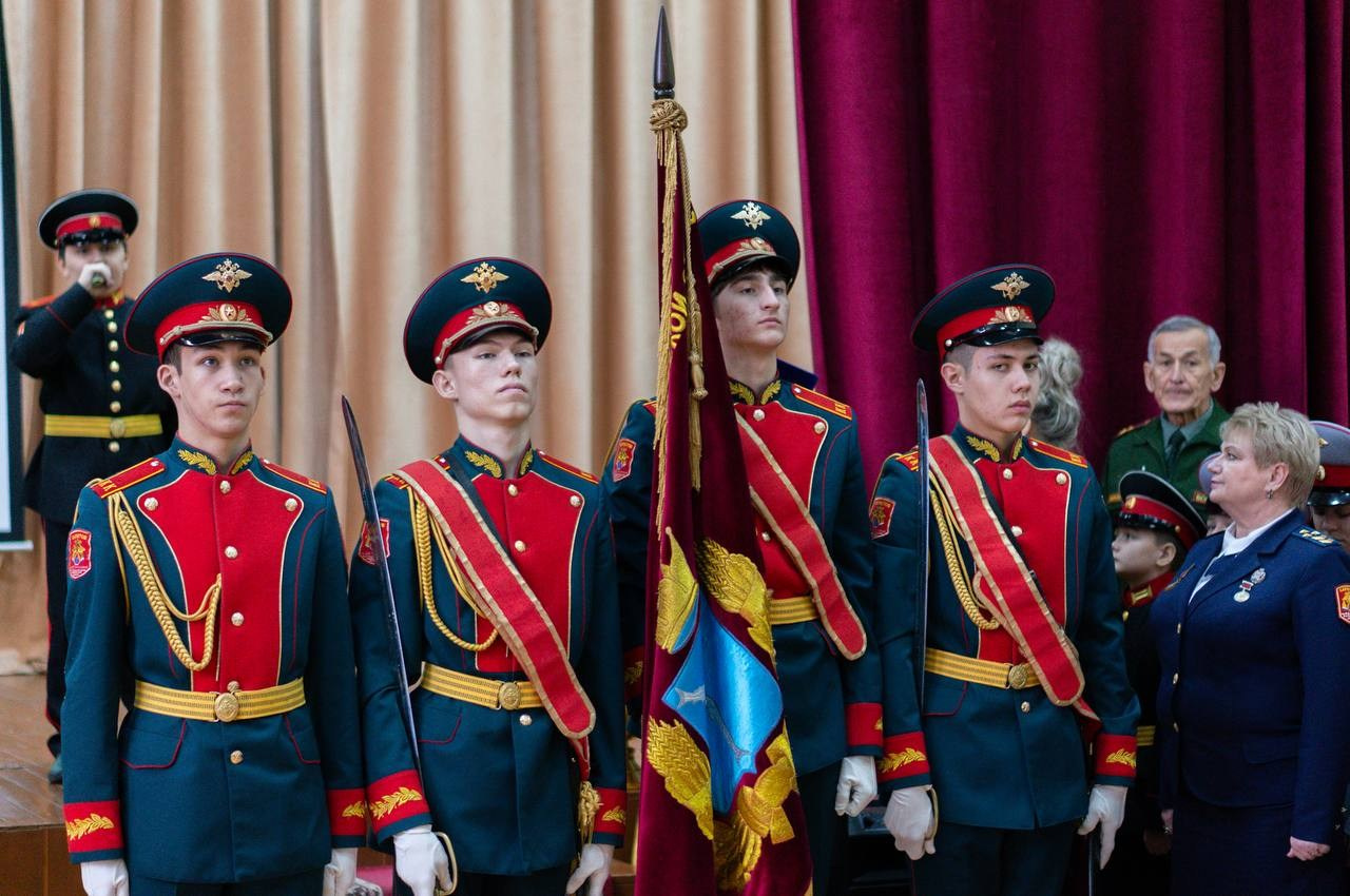 Благочинный Северо-Западного округа поздравил кадетов с принятием Присяги. Саратовское Северо-Западное благочиние