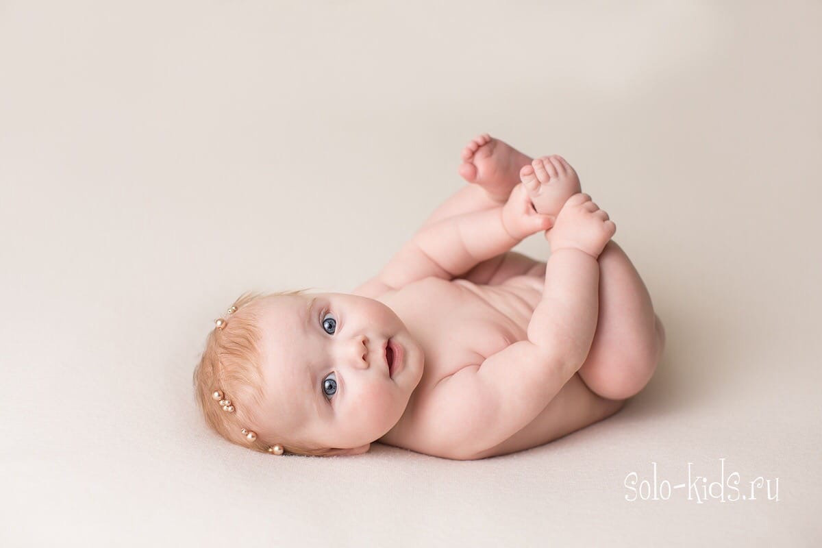 Фотографии малышей первого года жизни. Фотограф новорожденных в Екатеринбурге Анастасия Быдзина