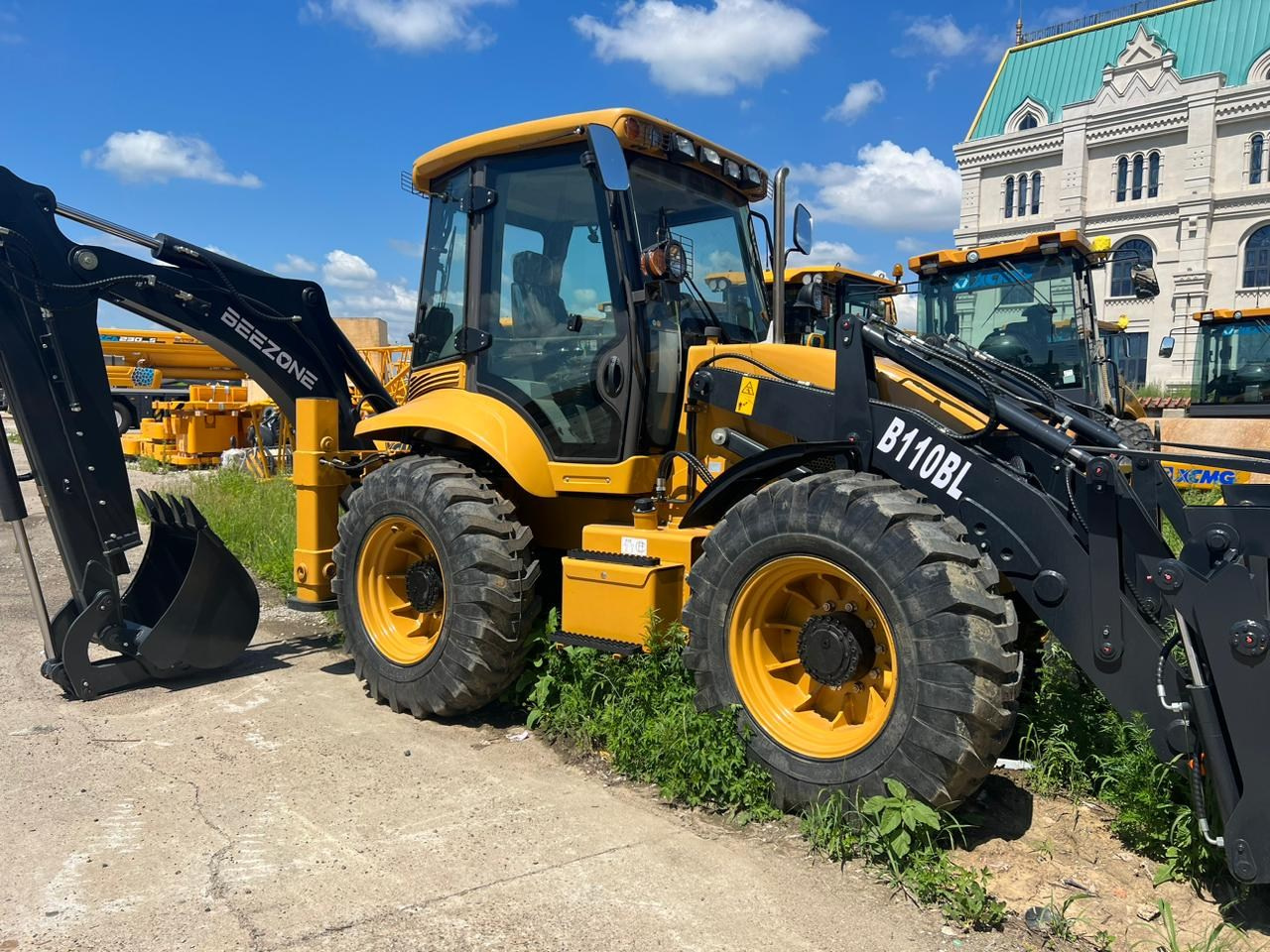 Фото ЭП beezone. Продажа и обслуживание грузовой техники и спецтехники в г. Новосибирск компания СТИ