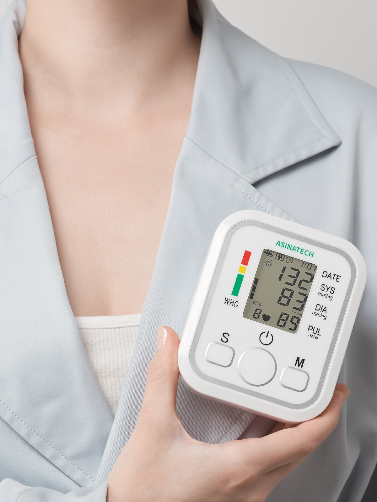 Тонометры. Предметный фотограф, инфографика и видео в Санкт-Петербурге