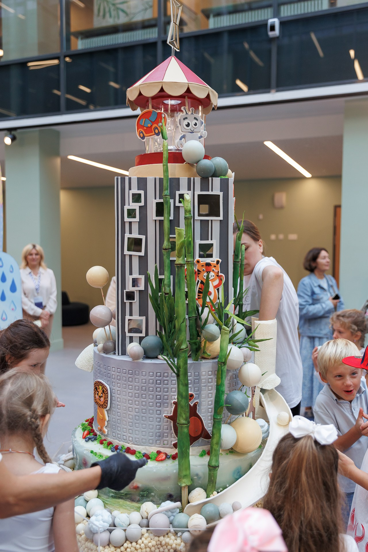 Открытие детского сада. Фотосъёмка для бизнеса — предметное фото, репортаж с мероприятий, портреты людей, съёмка интерьера и экстерьера