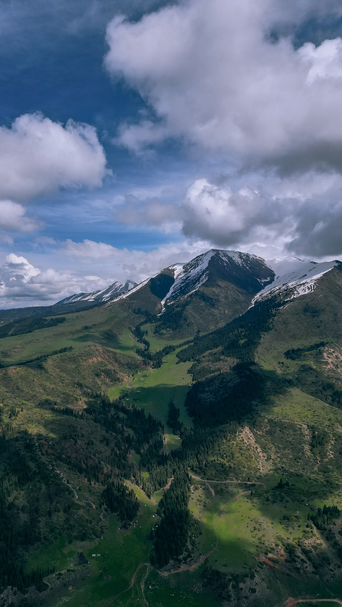 Кыргызстан. Человек с фотокамерой