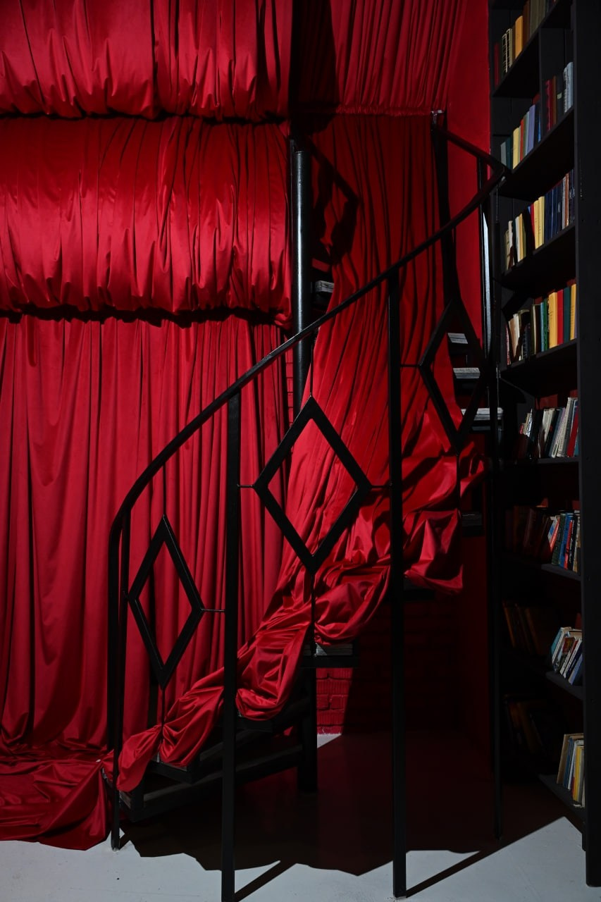 Q studio зал интерьерный