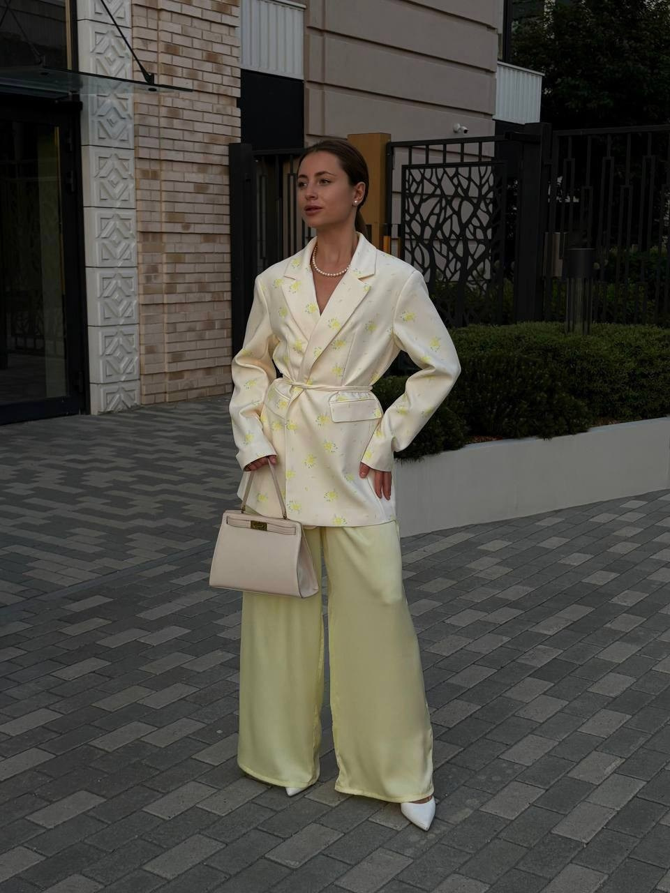 Дарья О Размер S. Рост 165, Параметры 83/63/90. LUNAPRO Дом стильных, сборных и индивидуальных съемок для брендов