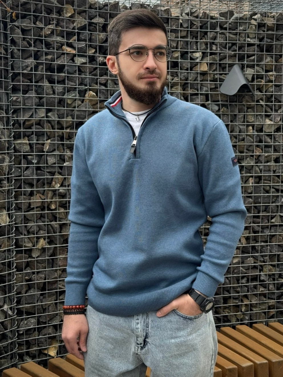 Акбер Ш. LUNAPRO Дом стильных, сборных и индивидуальных съемок для брендов