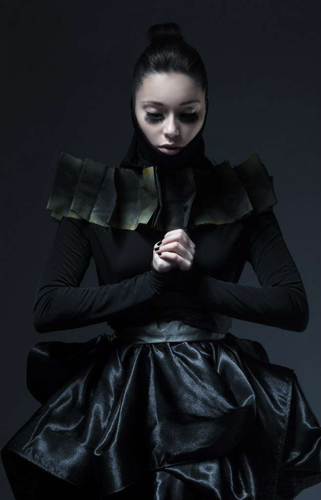 Профессиональный фотограф в Санкт-Петербурге. Рекламная фотосъёмка одежды и аксессуаров. Студийная фотосессия дизайнерской одежды. Портфолио для дизайнера. Показ мод. Фотограф Сергей Пушкин. Фэшн-съёмка. Индивидуальная фотосессия. Мода.