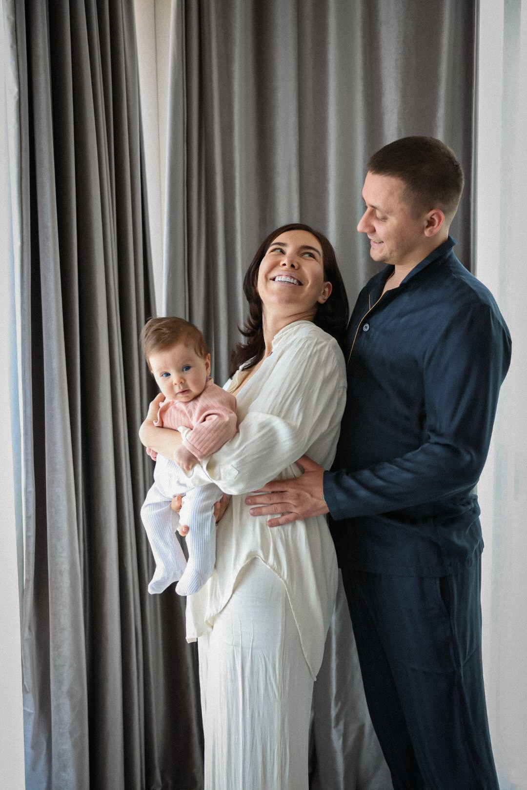 Крошка с семьей. Ваш семейный newborn и lifestyle фотограф в СПБ Наталья Журавлева