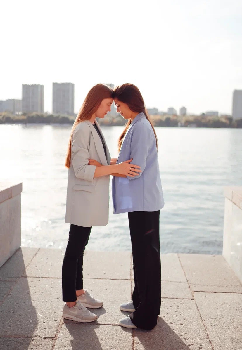 Ира и Элина