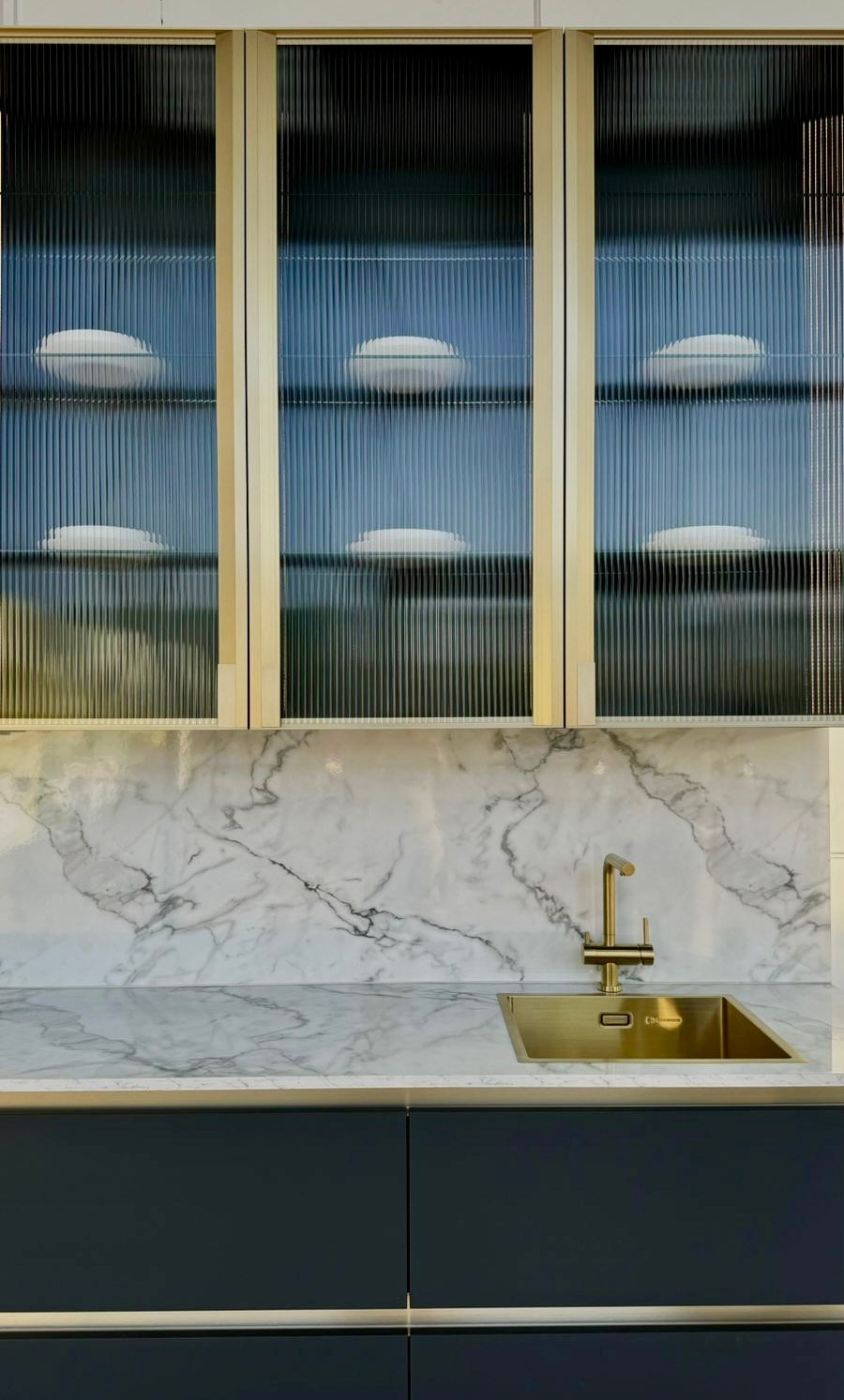 Фото в интерьере. Продажа декоративных панелей и аксессуаров для их монтажа на всей территории РФ