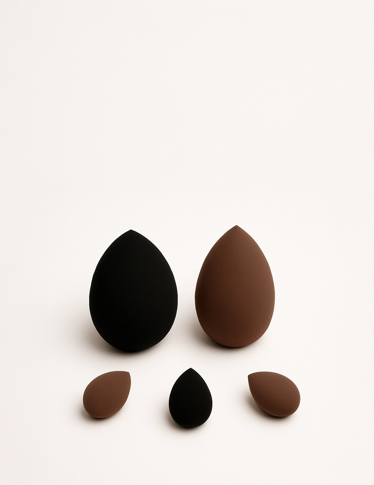 фотосъёмка для маркетплейсов предметная съёмка для маркетплейса фото товаров для Ozon / Wildberries / Яндекс Маркет студийная съёмка для карточек товара видеосъёмка для маркетплейсов контент для карточек товара продающие фото для Wildberries профессиональные фото для маркетплейсов видеообзор товара для Ozon / WB видеоинструкция для маркетплейса лукбук для маркетплейсов инфографика для маркетплейса  видеосъёмка продакшн студия полного цикла производство видео под ключ создание рекламного ролика видеосъёмка для бизнеса креативная видеосъёмка съемка видеообзоров имиджевое видео для бренда промо ролик под маркетплейс видеоролик под Wildberries / Ozon