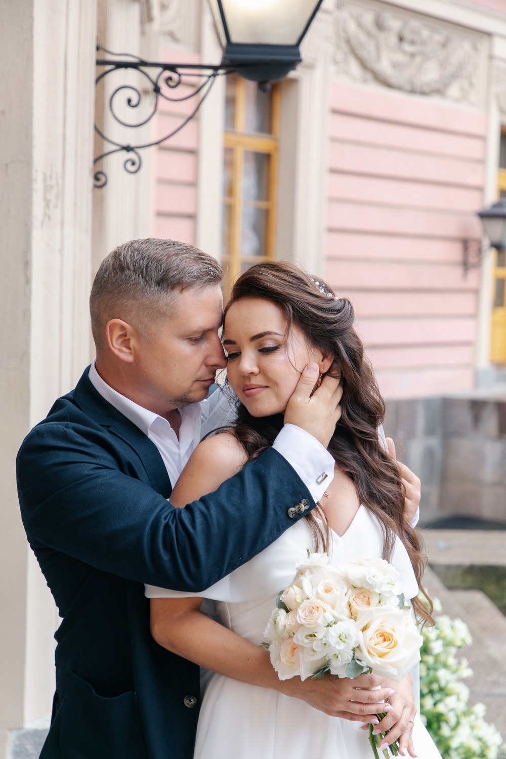 свадьба в спб заказать фотографа, где лучше провести свадьба в спб, свадебный банкетный зал какой выбрать, костюм на свадьбу жених, платье для невесты