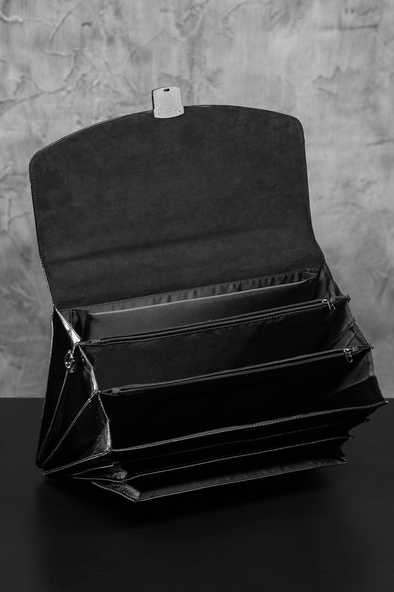 Сумки мужские. Фотосъёмка для бизнеса — предметное фото, репортаж с мероприятий, портреты людей, съёмка интерьера и экстерьера