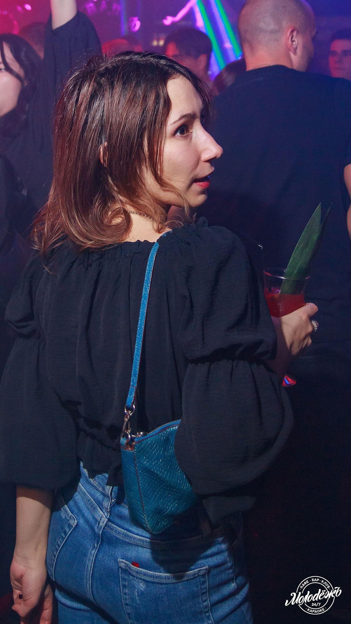 Клуб Молодёжь лучшее. Контакты