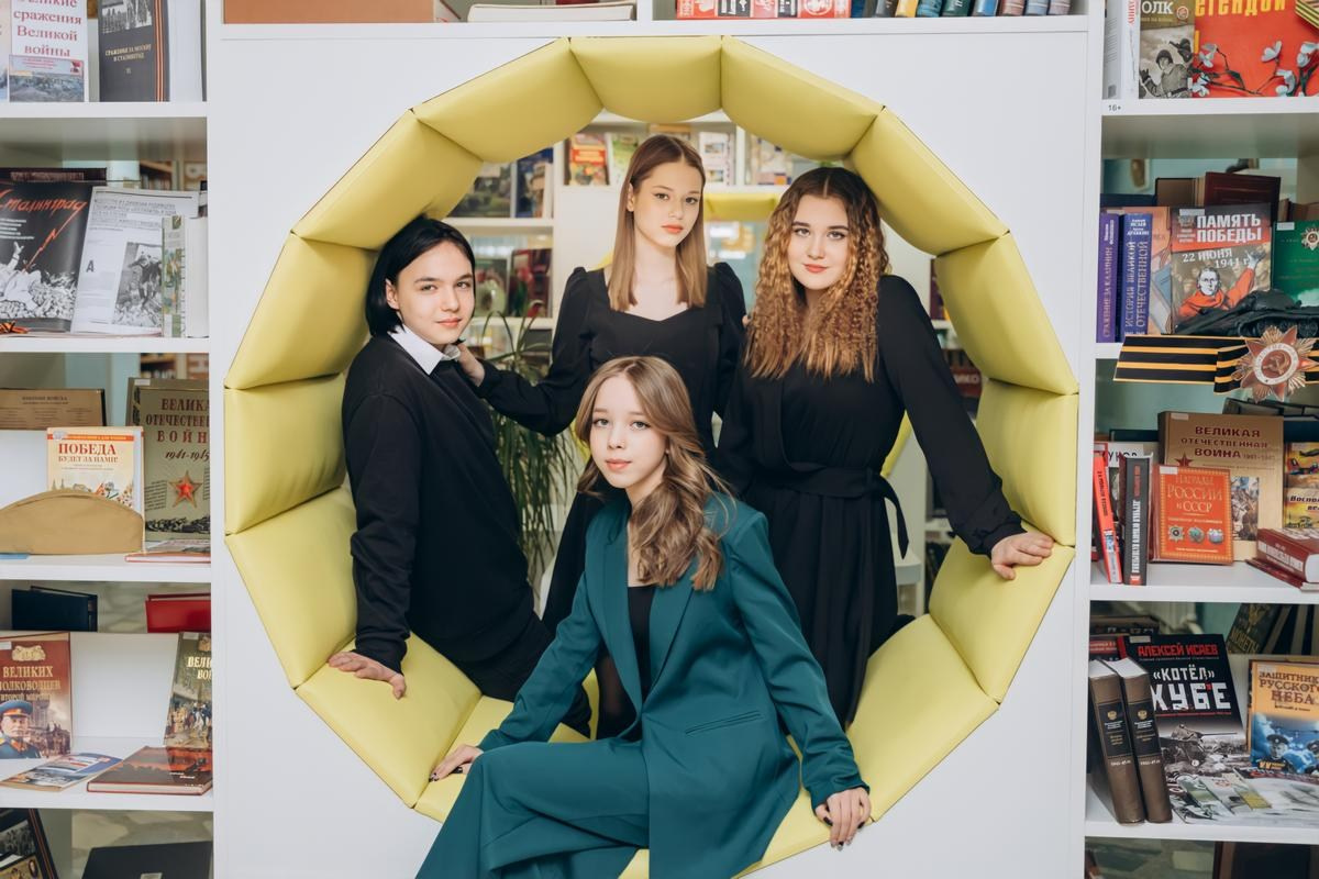 11 класс. КЛАСС | Выпускные альбомы в Нижневартовске