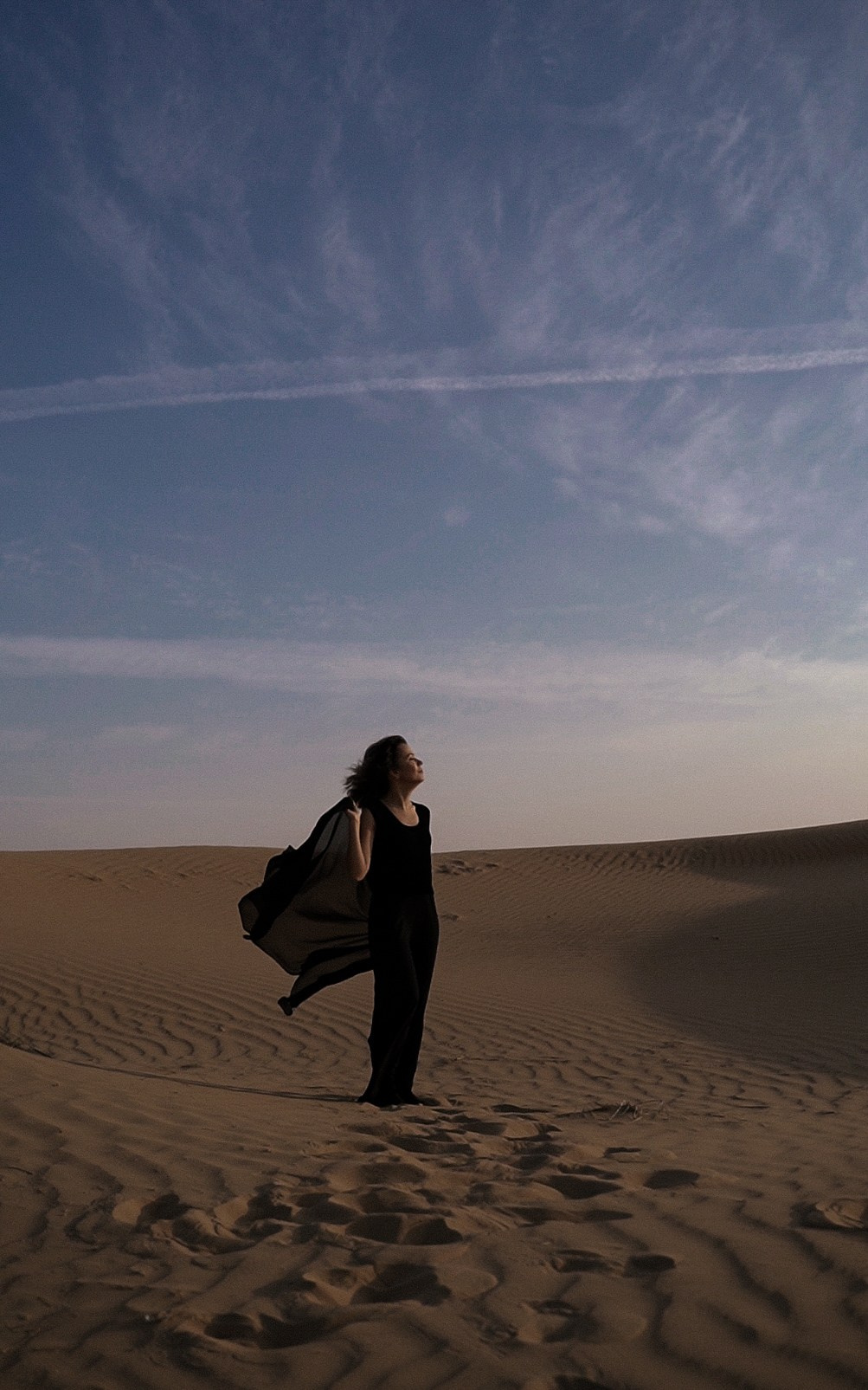 Наташа в пустыне 22 год. Фотограф и видеограф в Москве и Абу Даби Мария Кулагина