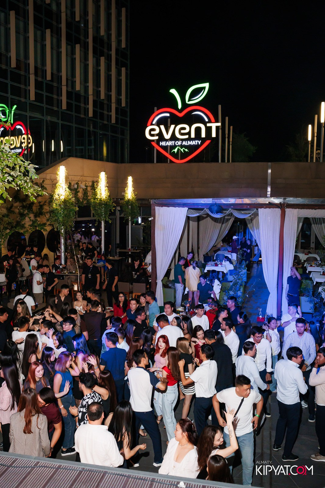 EVENT BAR. КИПЯТКОМ АЛМАТЫ!