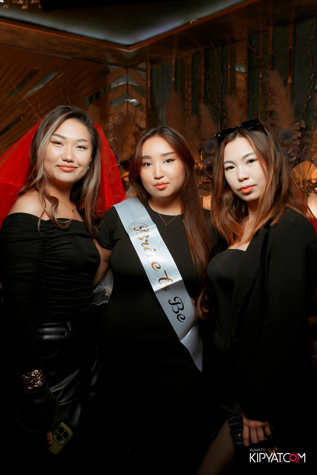 УХО И МЕДВЕДЬ НА ГАГАРИНА. КИПЯТКОМ АЛМАТЫ!