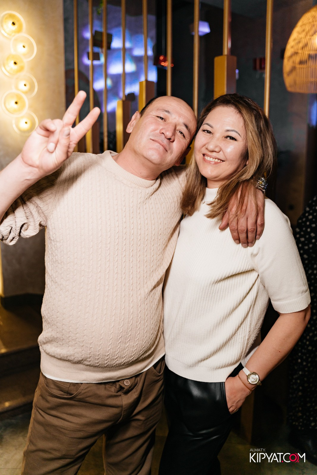 КАФЕ ЖАСМИН НА ЯССАУИ. КИПЯТКОМ АЛМАТЫ!