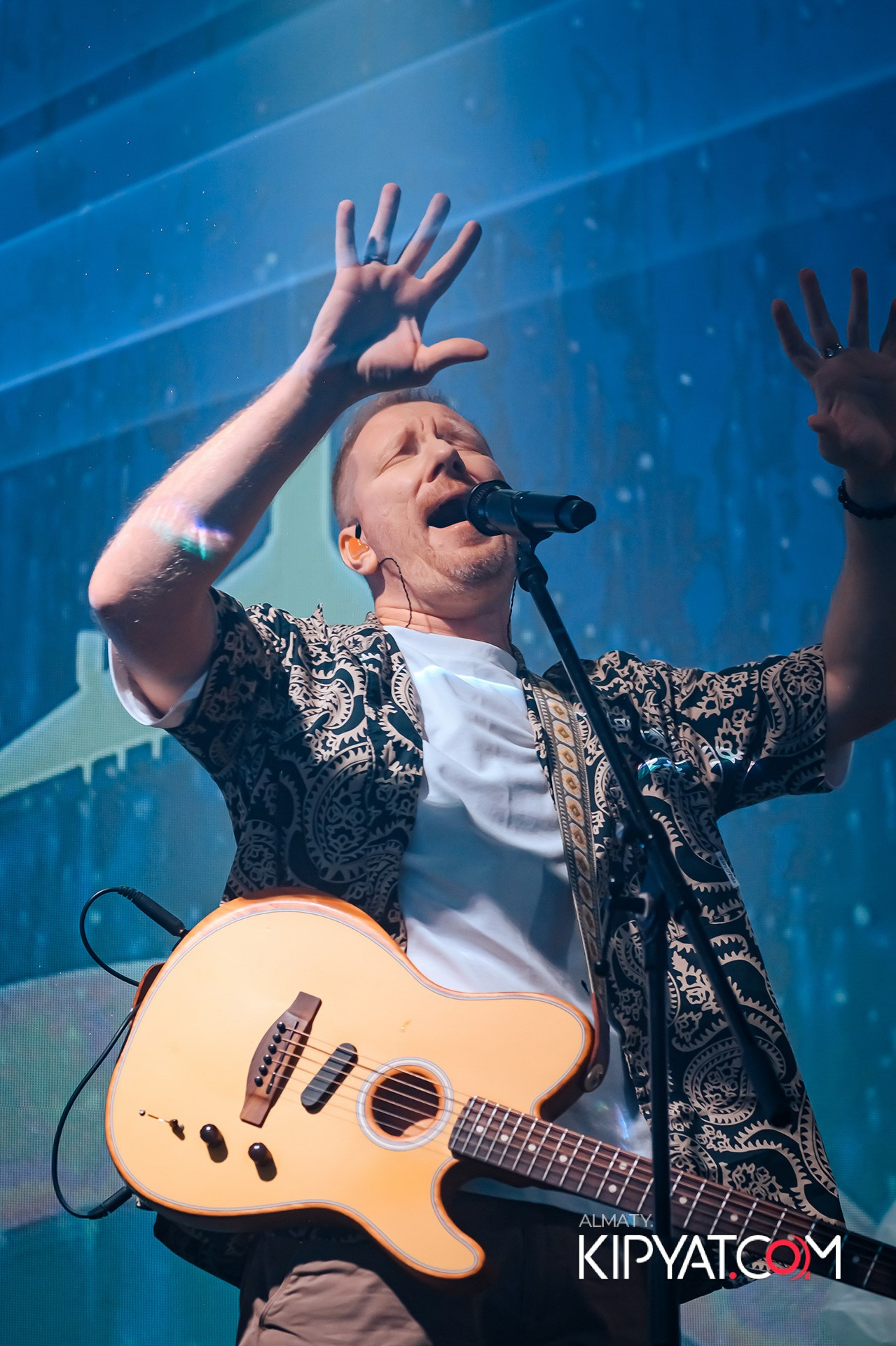 SANTA BARBARA ВЫСТУПЛЕНИЕ ГРУППЫ БРАТЬЯ ГРИММ. КИПЯТКОМ АЛМАТЫ!