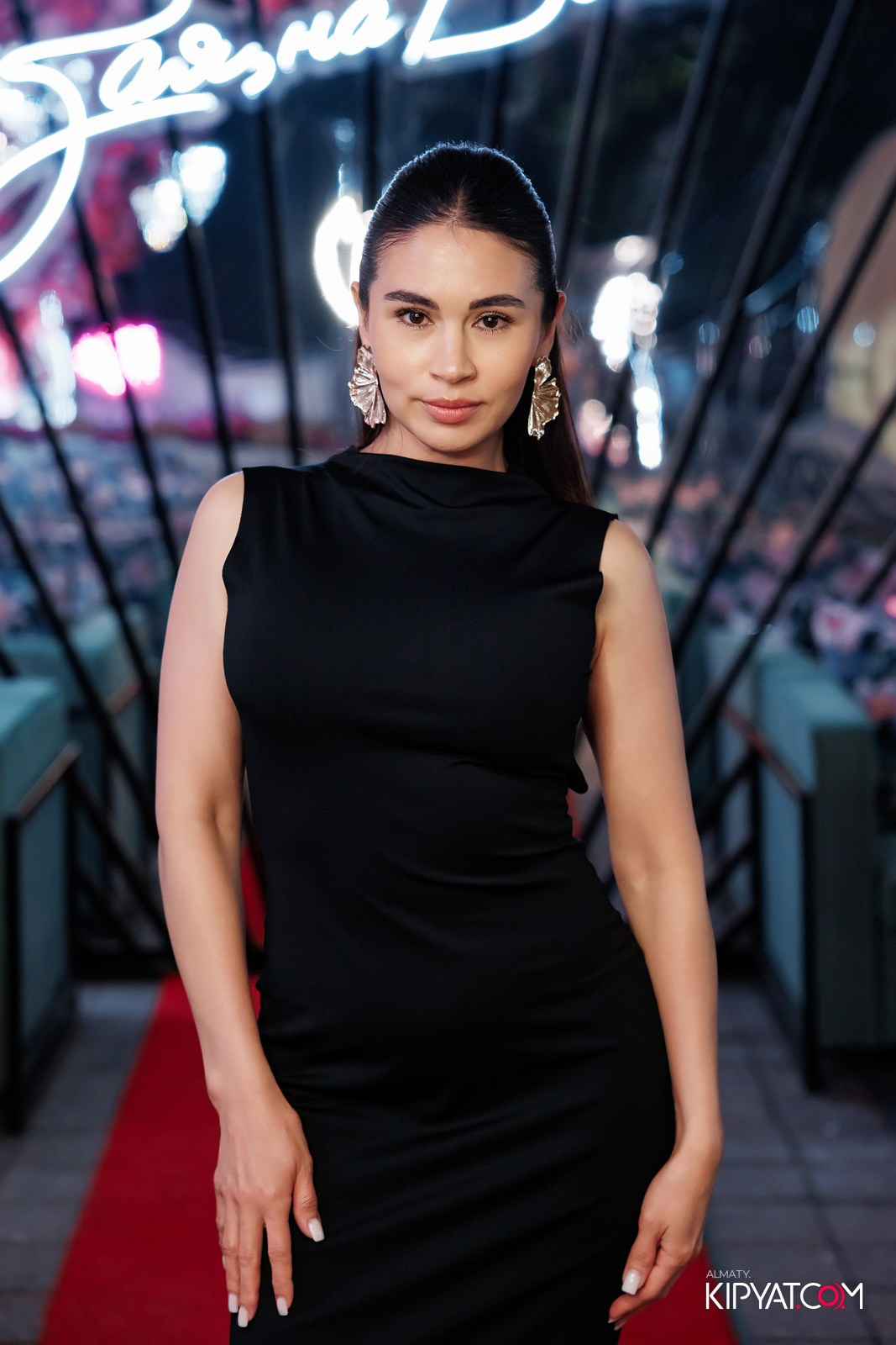 ЗАЯ, НА БИС. КИПЯТКОМ АЛМАТЫ!