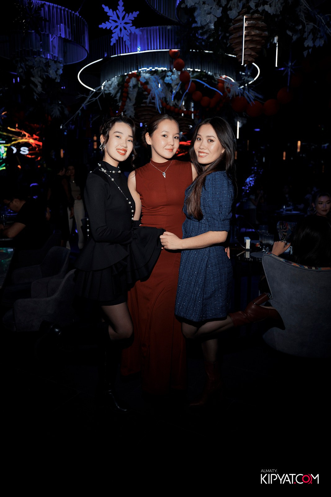 FRIENDS BAR & TERRACE. КИПЯТКОМ АЛМАТЫ! Фотосъемка мероприятий в Алматы