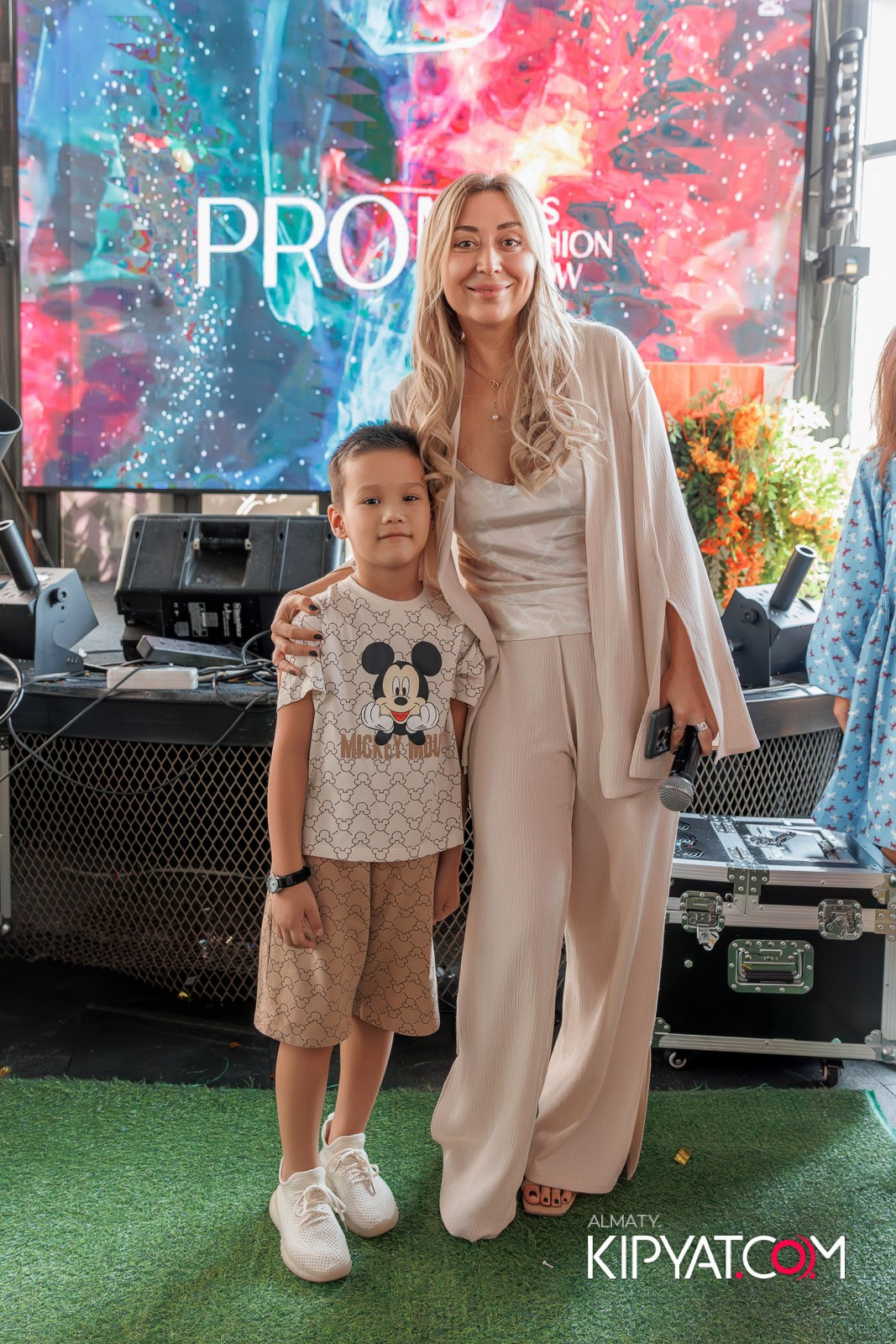 PROM KIDS FASHION SHOW. КИПЯТКОМ АЛМАТЫ!