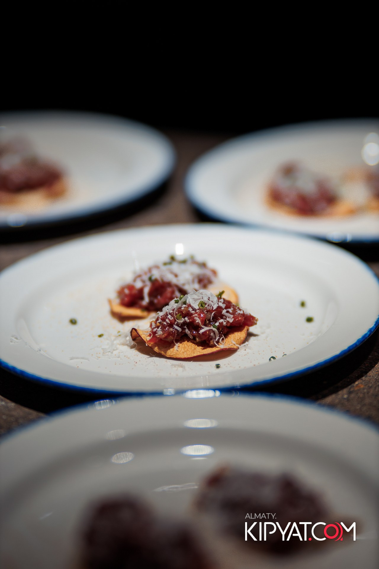 ЭКСКЛЮЗИВНЫЙ ГАСТРОНОМИЧЕСКИЙ УЖИН В 4 РУКИ В СОПРОВОЖДЕНИИ ВИН АБРАУ-ДЮРСО. КИПЯТКОМ АЛМАТЫ!