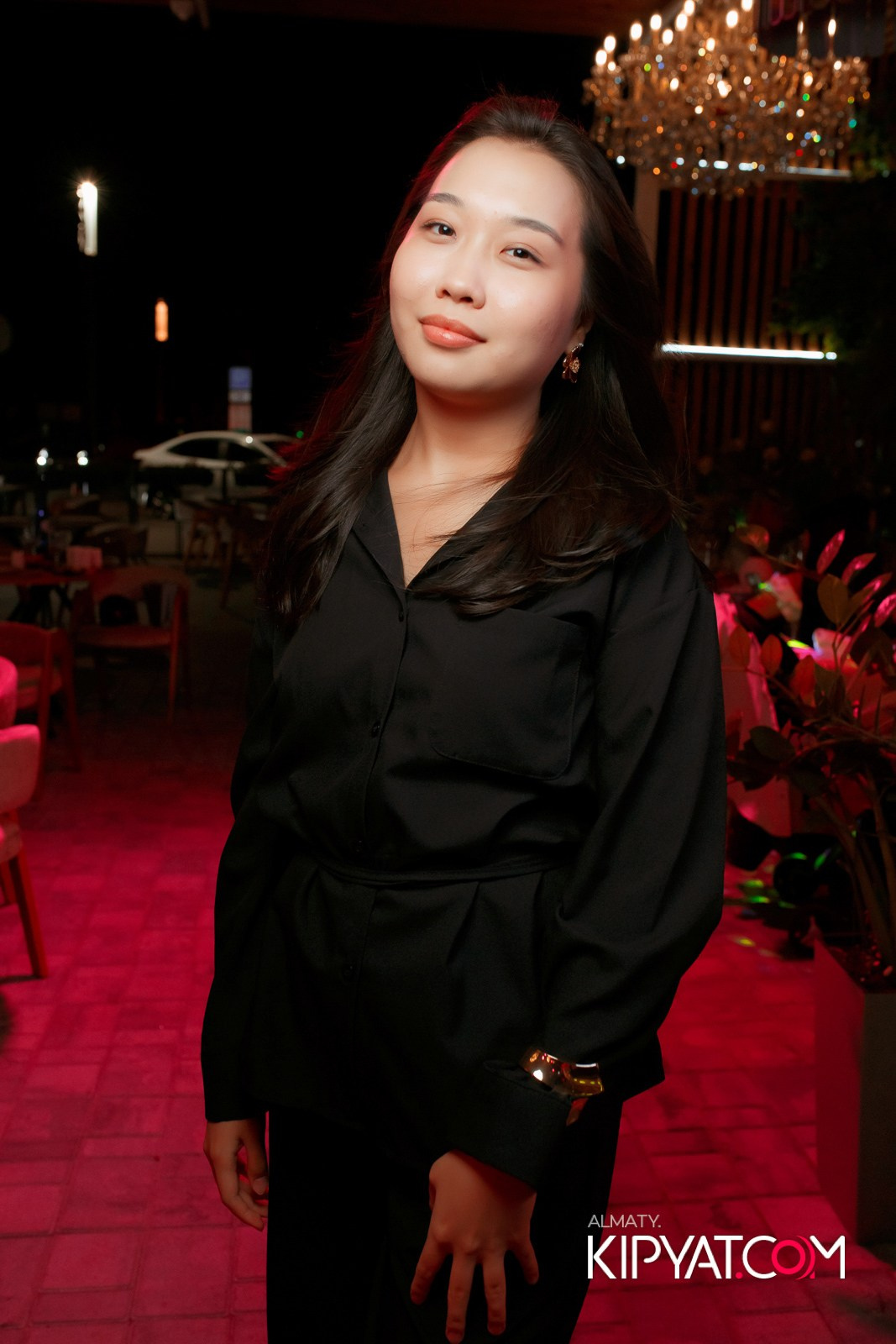 FRIENDS BAR & TERRACE. КИПЯТКОМ АЛМАТЫ!