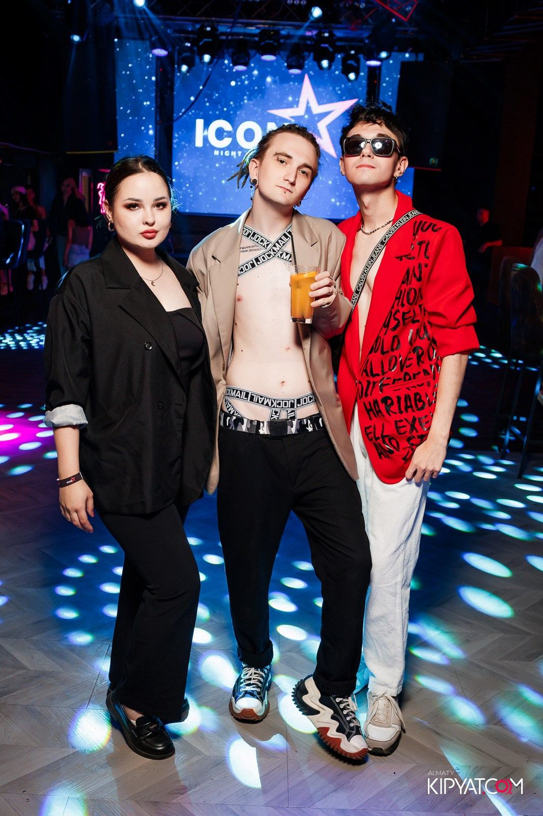 НОЧНОЙ КЛУБ ICON. КИПЯТКОМ АЛМАТЫ!