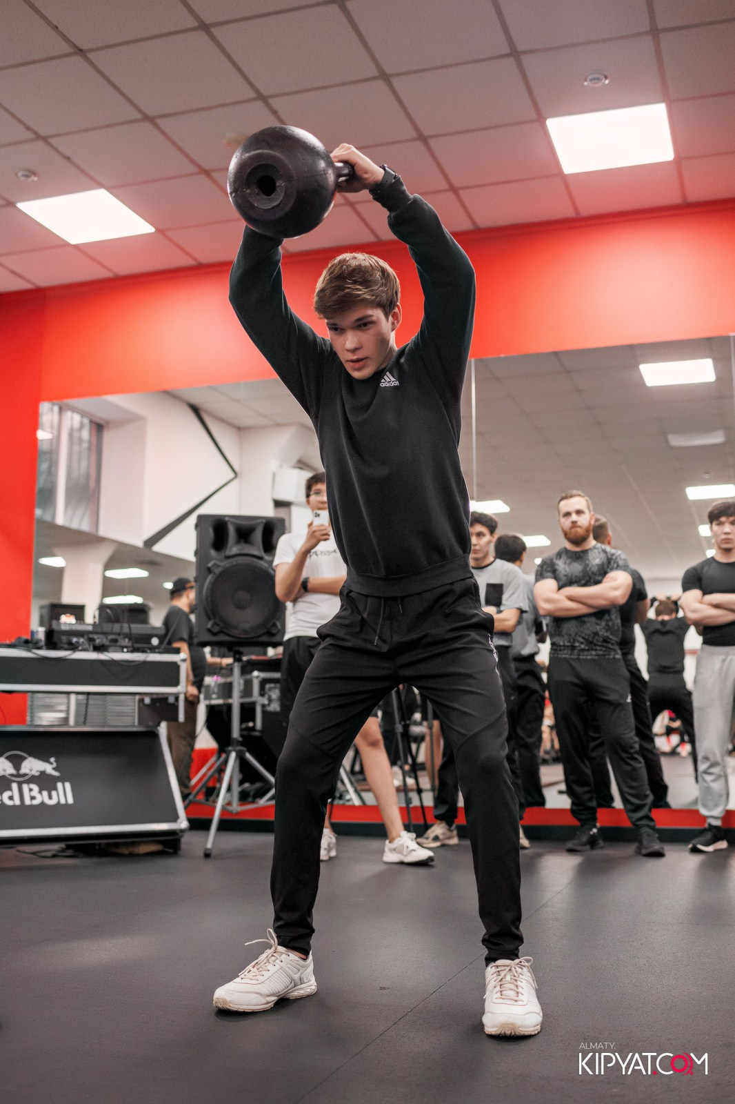 ДЕНЬ РОЖДЕНИЯ ФИТНЕС КЛУБА MIND OF BODY — НАМ 8 ЛЕТ. КИПЯТКОМ АЛМАТЫ!