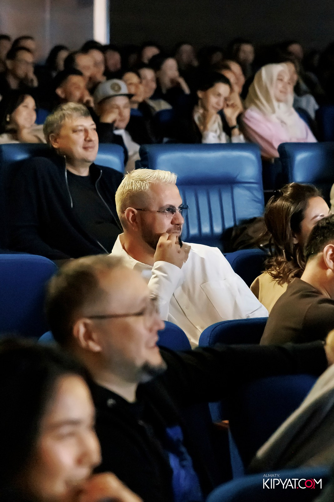 ИМПРОВИЗАЦИОННОЕ STAND UP ШОУ. КИПЯТКОМ АЛМАТЫ! Фотосъемка мероприятий в Алматы