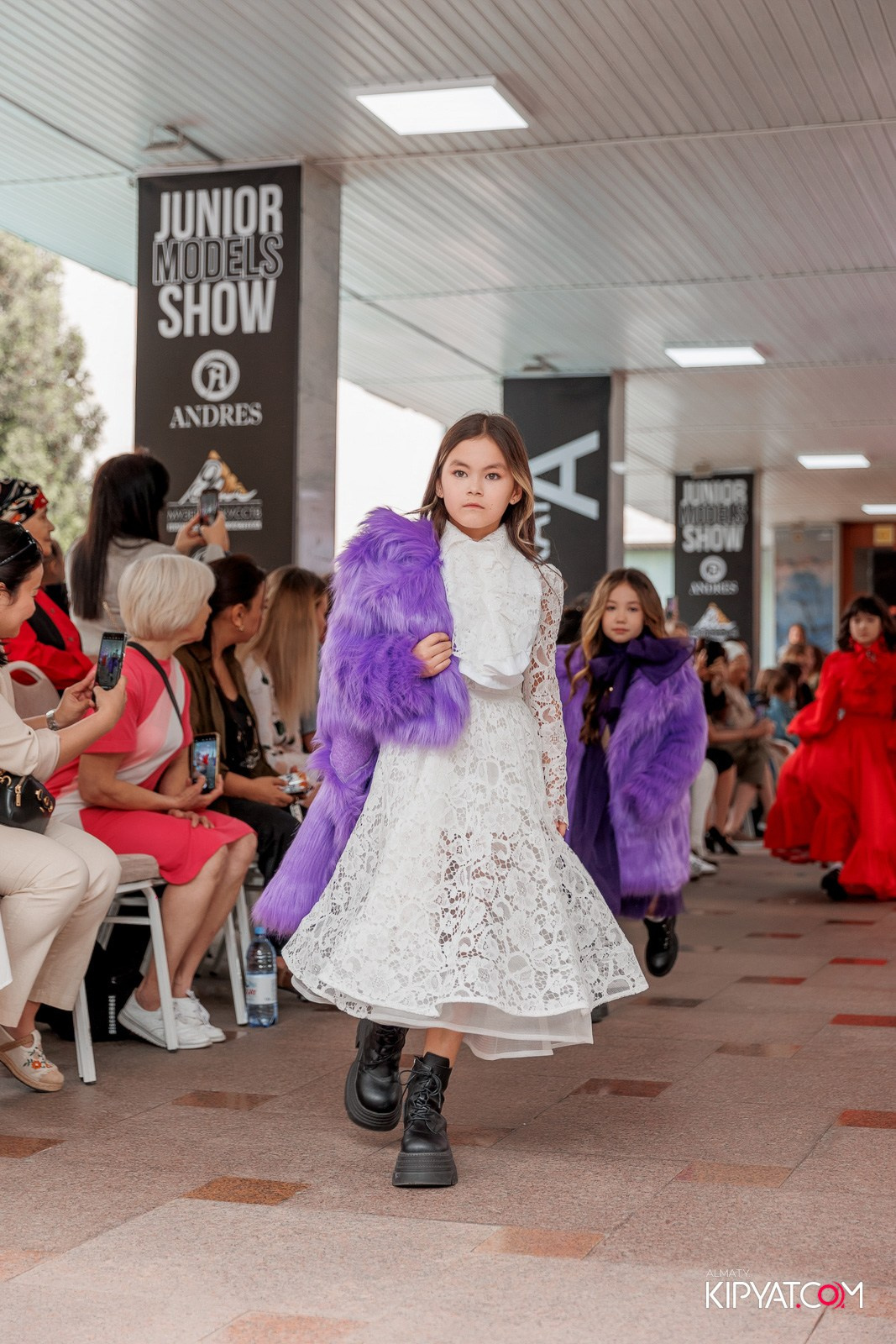 JUNIOR FASHION SHOW. КИПЯТКОМ АЛМАТЫ!