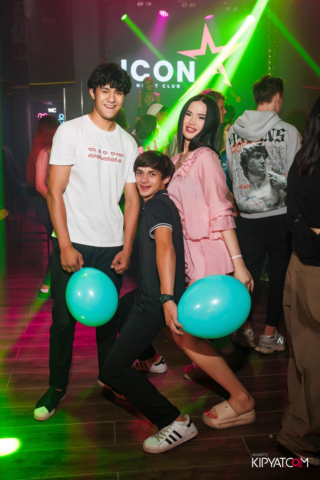 НОЧНОЙ КЛУБ ICON. КИПЯТКОМ АЛМАТЫ!