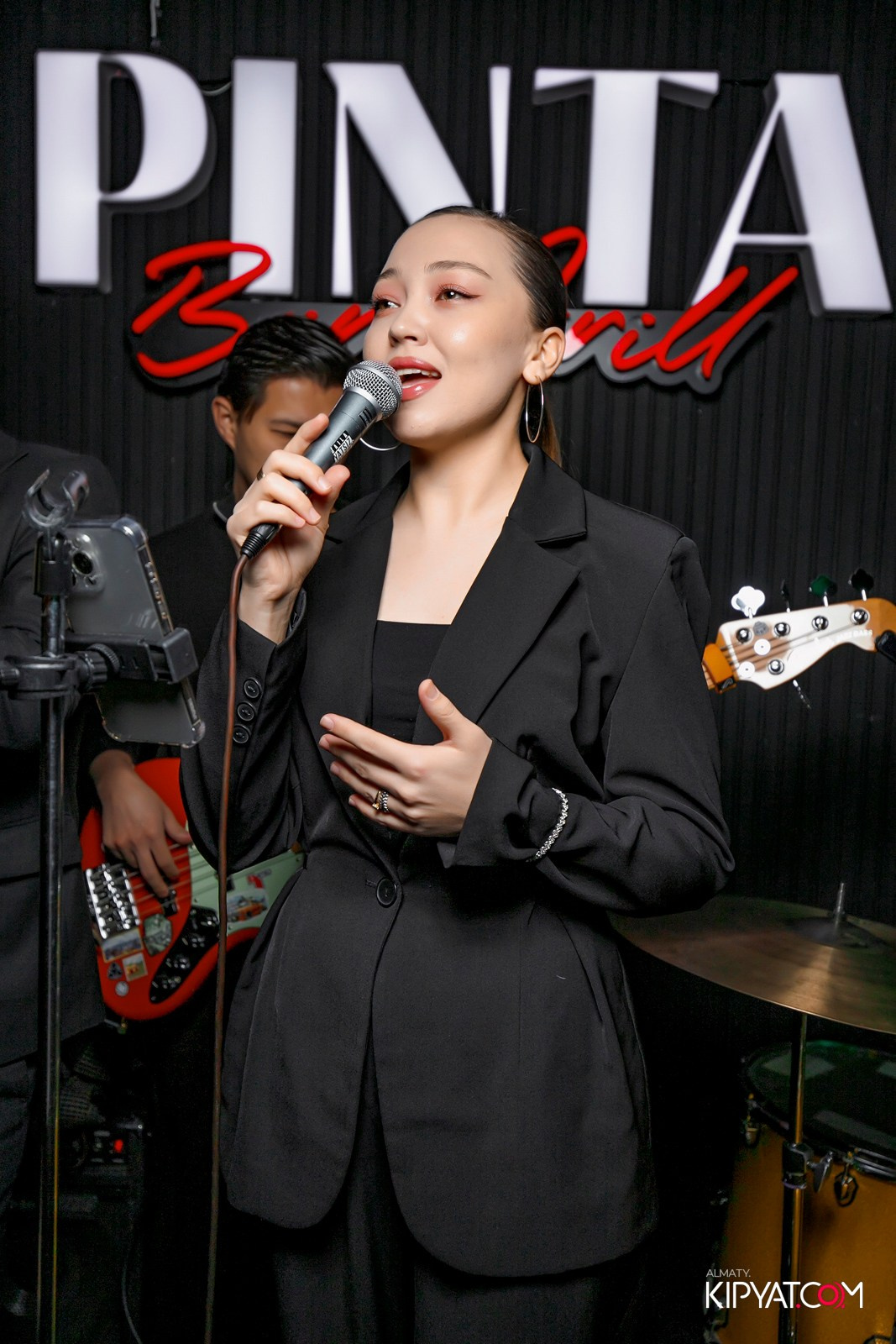 ПИНТА НА АУЭЗОВА. КИПЯТКОМ АЛМАТЫ! Фотосъемка мероприятий в Алматы