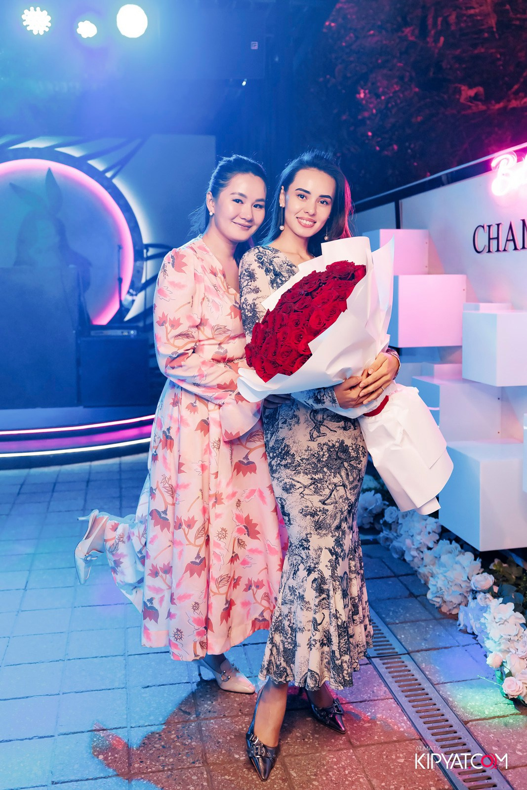 ЗАЯ, НА БИС. КИПЯТКОМ АЛМАТЫ!