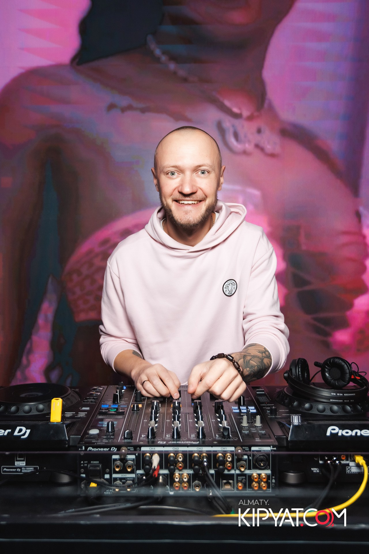 BLABLABAR. КИПЯТКОМ АЛМАТЫ!