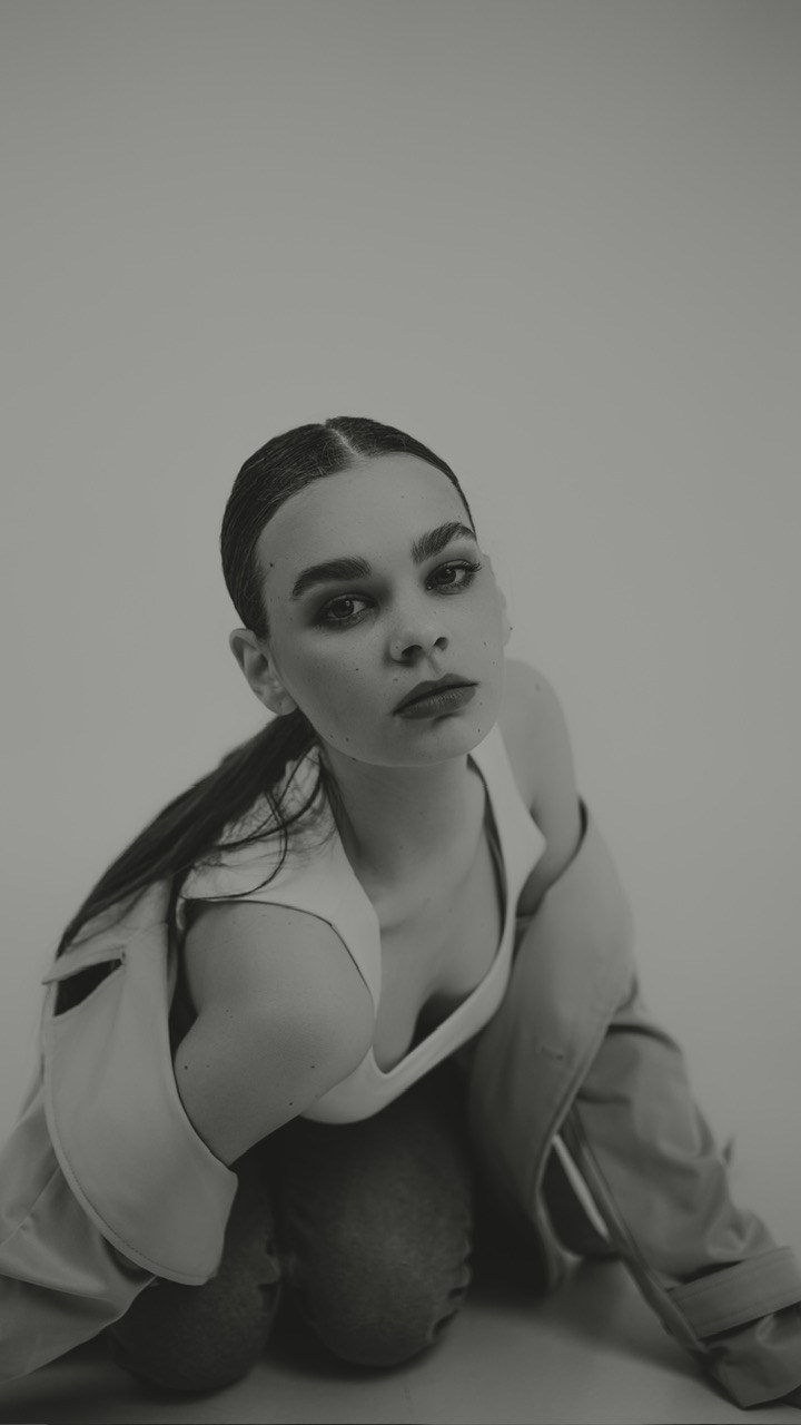 Черно-белая фотосессия на циклораме в фотостудии Новочеркасска «Рафинад». Свадебный фотограф в Ростове-на-Дону. Таинство Крещения и Венчания, семейные фотосессии. Алёна Чёботова