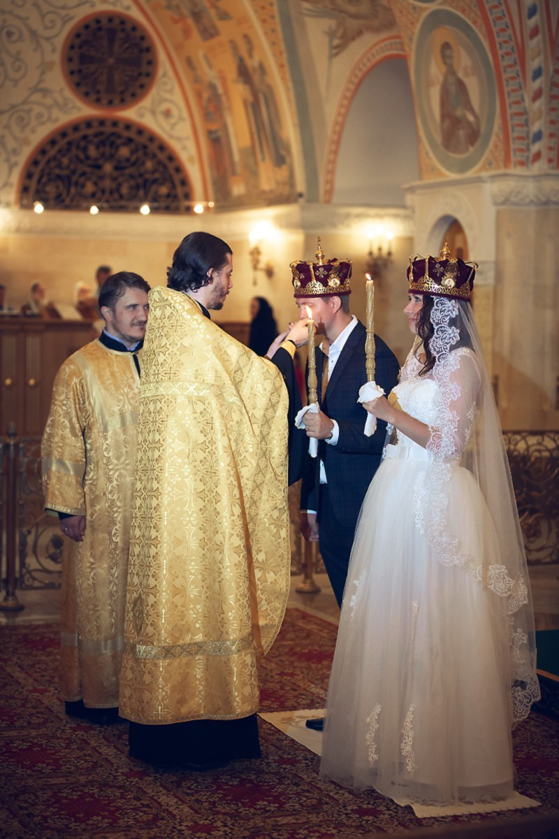 Венчание в главном Храме. Свадебный и репортажный фотограф в Москве и Московской области