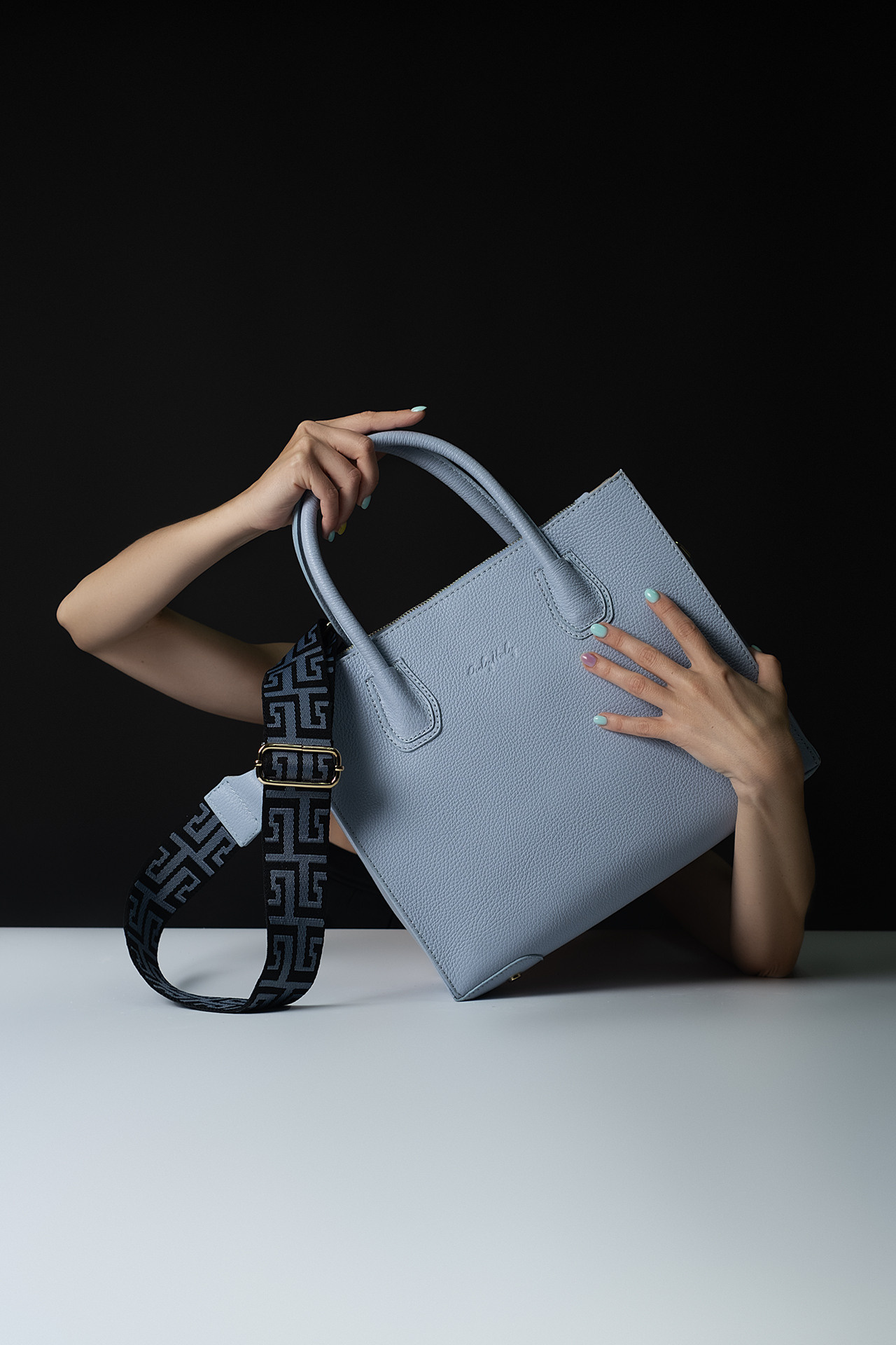 Имиджевая студийная для бренда сумок «OI Trend». Фотограф в Крыму, Александра Онищенко, Alexph.ru