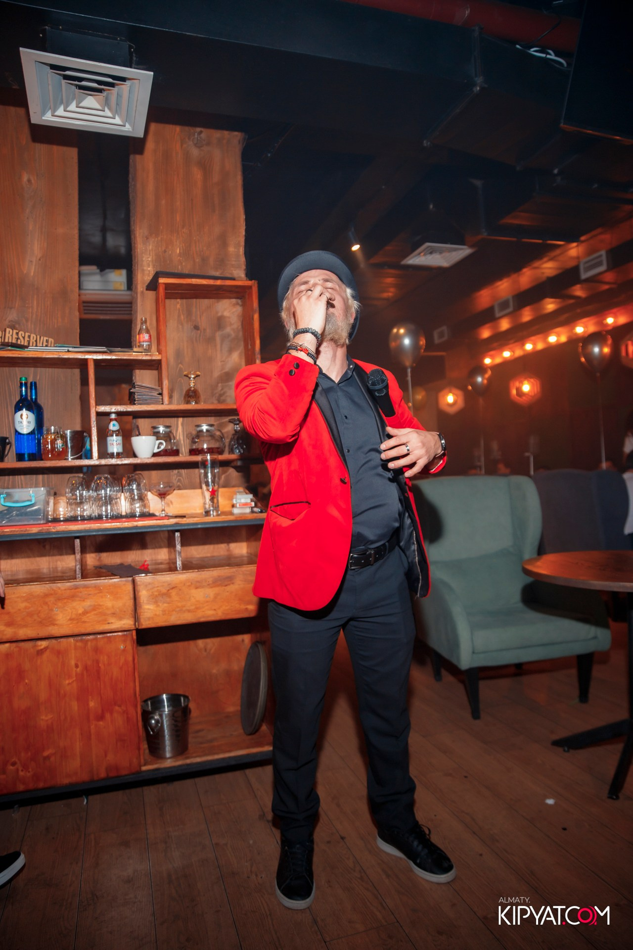 ДЕНЬ РОЖДЕНИЯ MYATA LOUNGE MENDYKULOVA. КИПЯТКОМ АЛМАТЫ! Фотосъемка мероприятий в Алматы