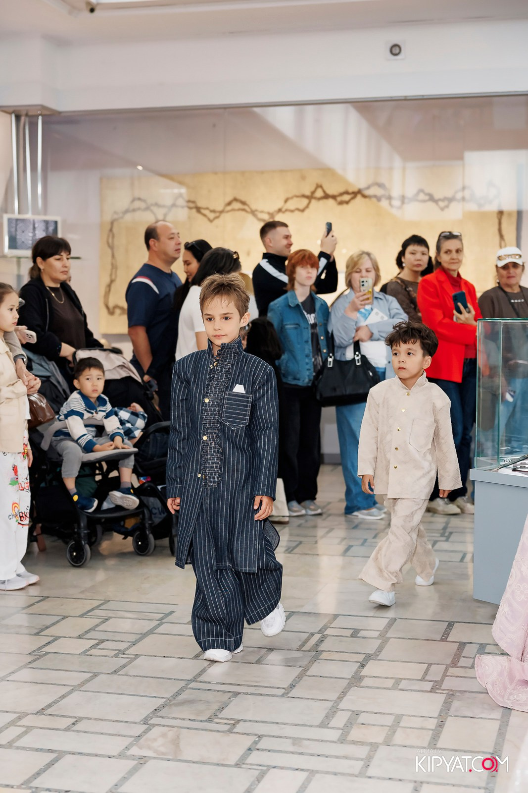 JUNIOR MODELS SHOW. ПЕРФОМАНС НОЧЬ В МУЗЕЕ. КИПЯТКОМ АЛМАТЫ! Фотосъемка мероприятий в Алматы