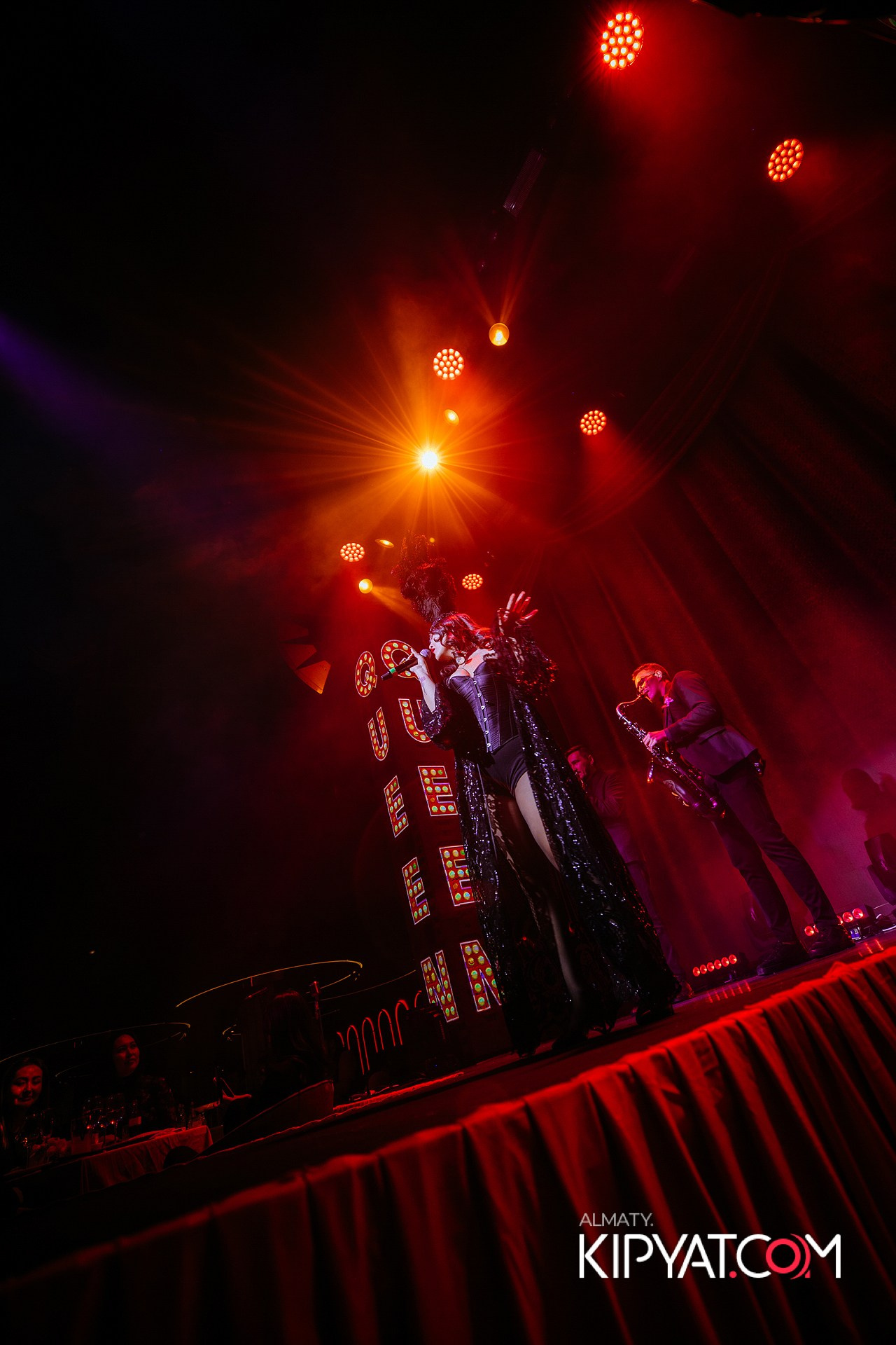 QUEEN. КИПЯТКОМ АЛМАТЫ!